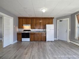 featured image of 131 College Ave #1