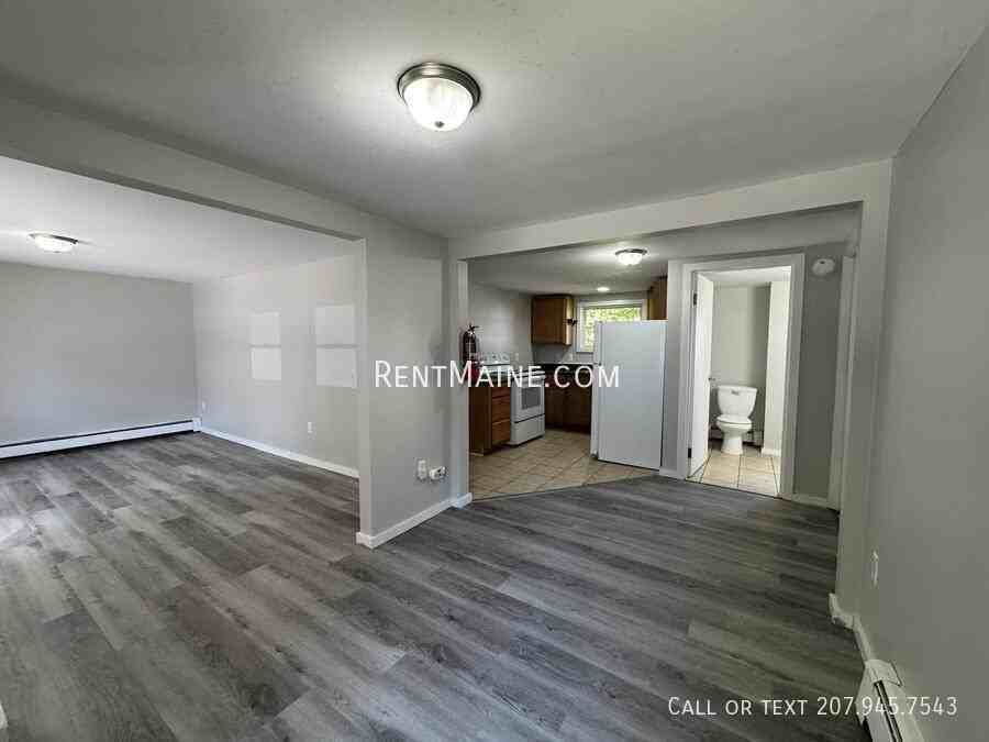 206 Maine Ave #4
