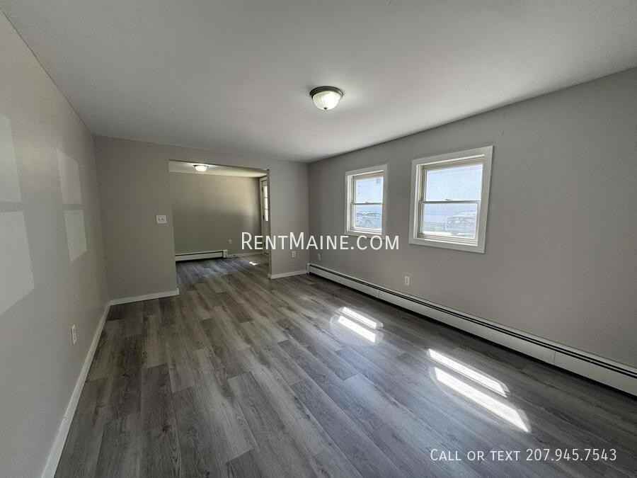 206 Maine Ave #4 - Photo 5 of 11