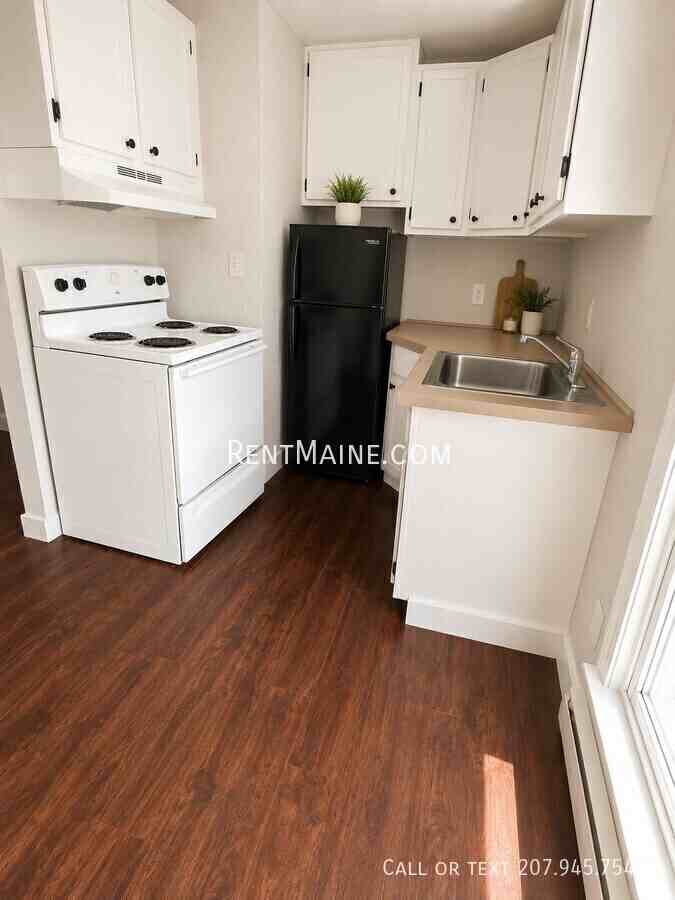 1190 Augusta Rd #5 - Photo 4 of 14