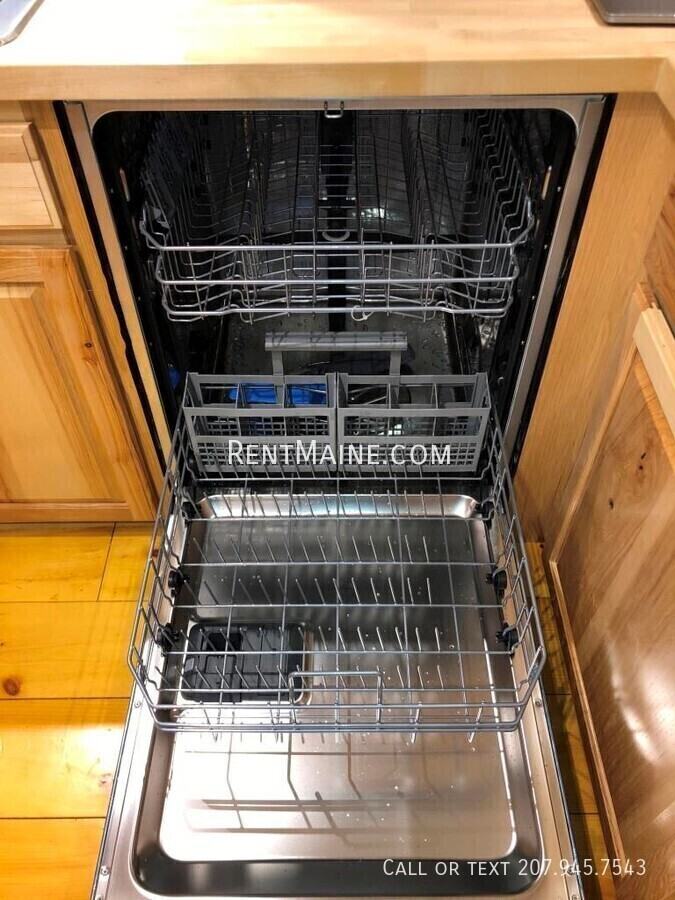 1121 Stillwater Ave Apt 6 - Photo 5 of 23