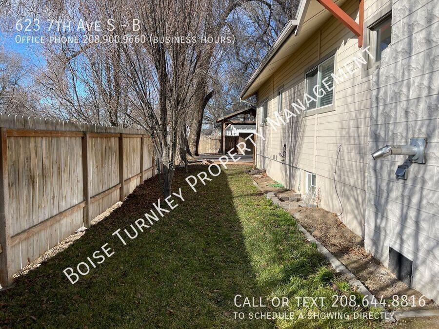 623 7th Ave S #B - Photo 6 of 27