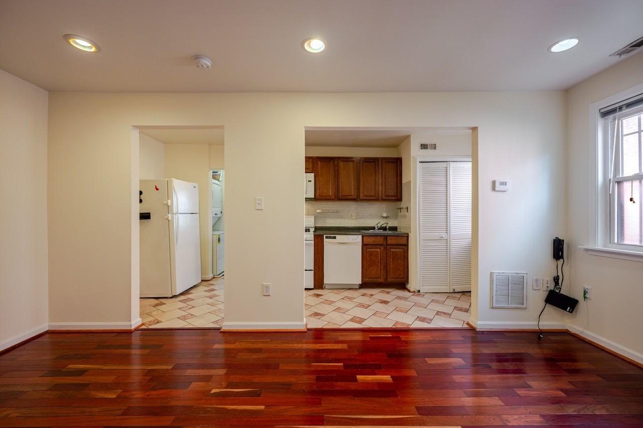 1869 Kendall St Ne #1 - Photo 2 of 12