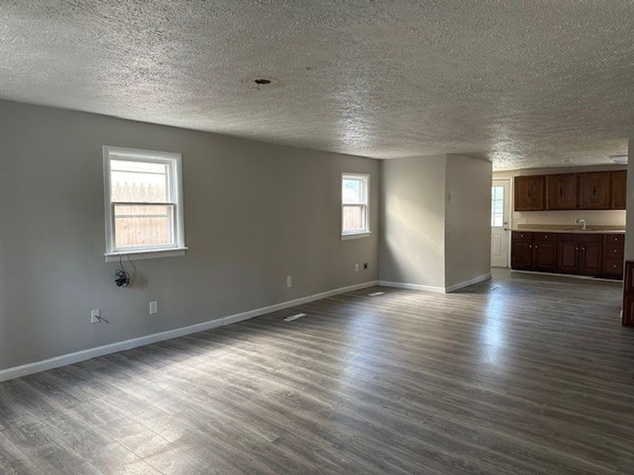 203 N Duke St - Photo 2 of 12