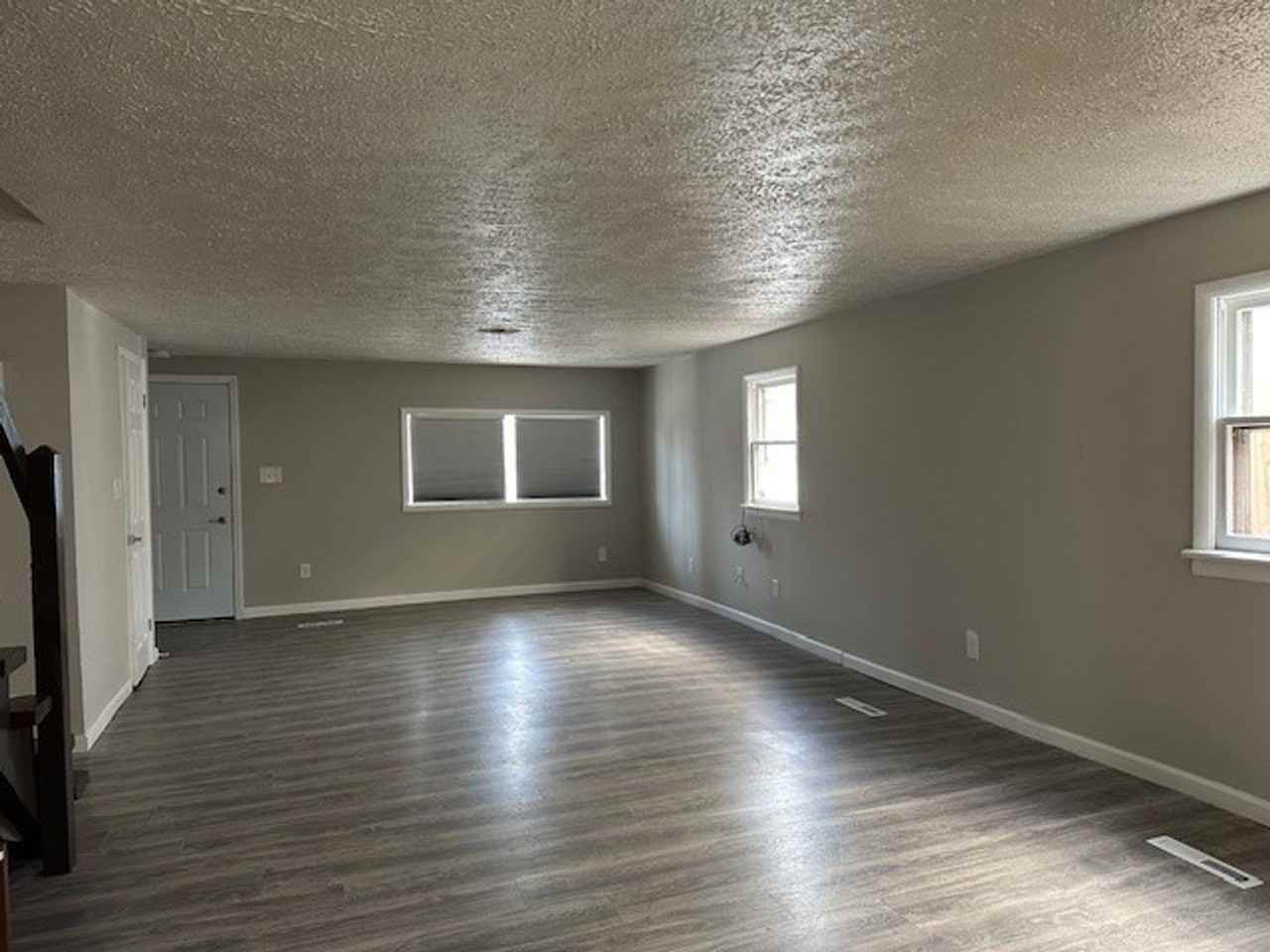 203 N Duke St - Photo 3 of 12