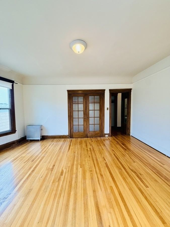 405 6th Ave #16 - Photo 4 of 9