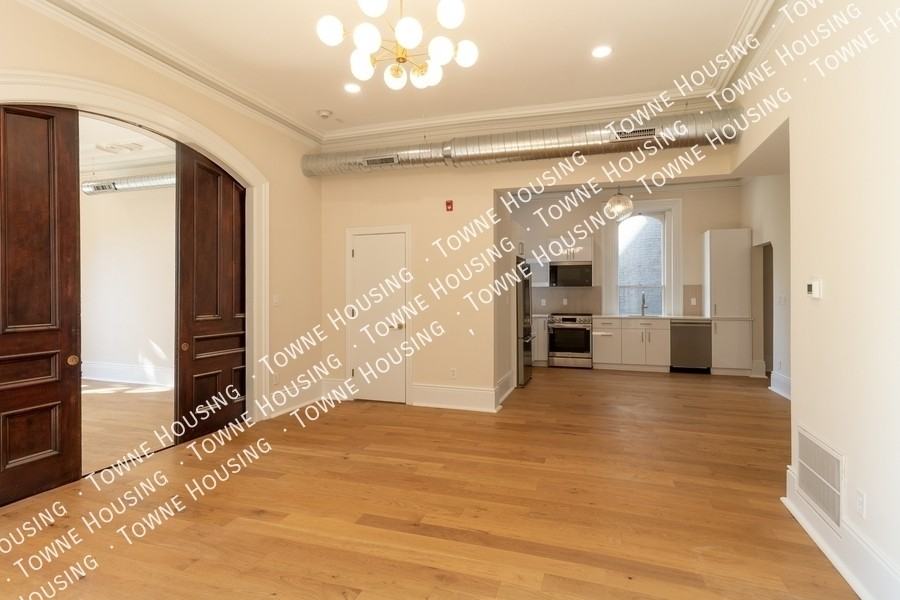 17 N Pearl St #2 - Photo 3 of 29