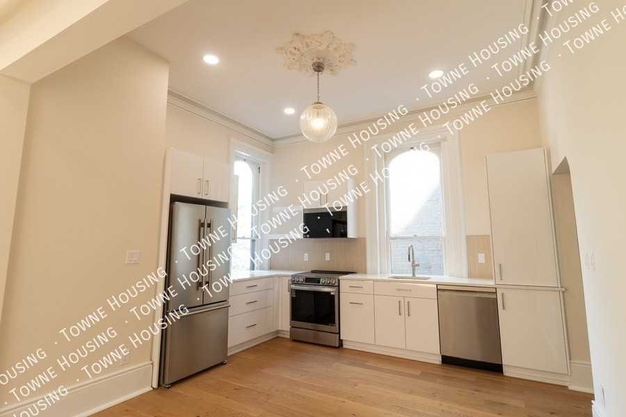 17 N Pearl St #2 - Photo 4 of 29
