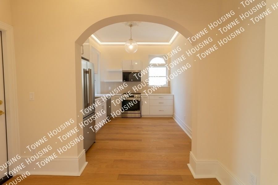 17 N Pearl St #3 - Photo 3 of 26