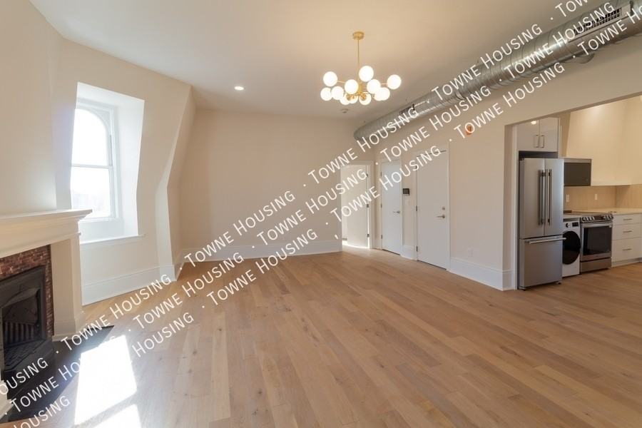 17 N Pearl St #4 - Photo 3 of 14