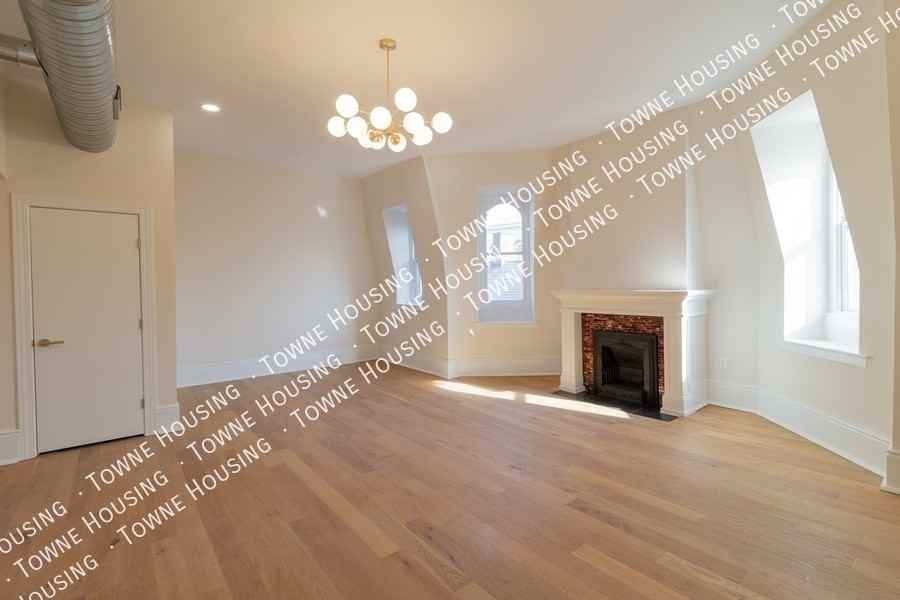 17 N Pearl St #4 - Photo 4 of 14