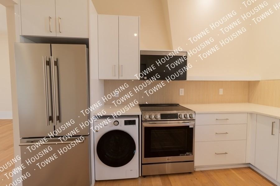 17 N Pearl St #4 - Photo 6 of 14