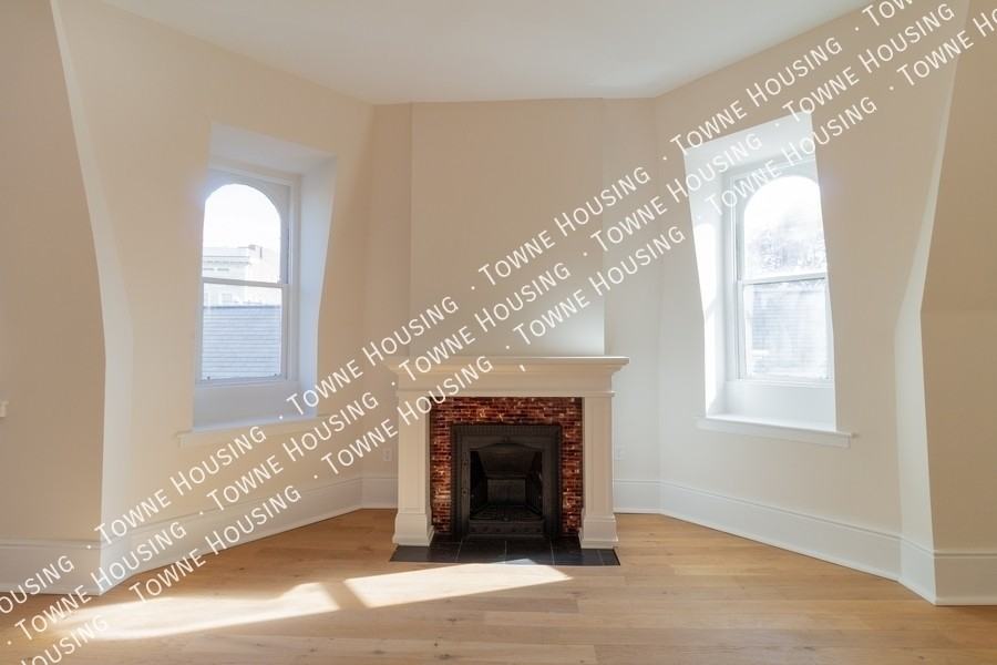 17 N Pearl St #4 - Photo 7 of 14