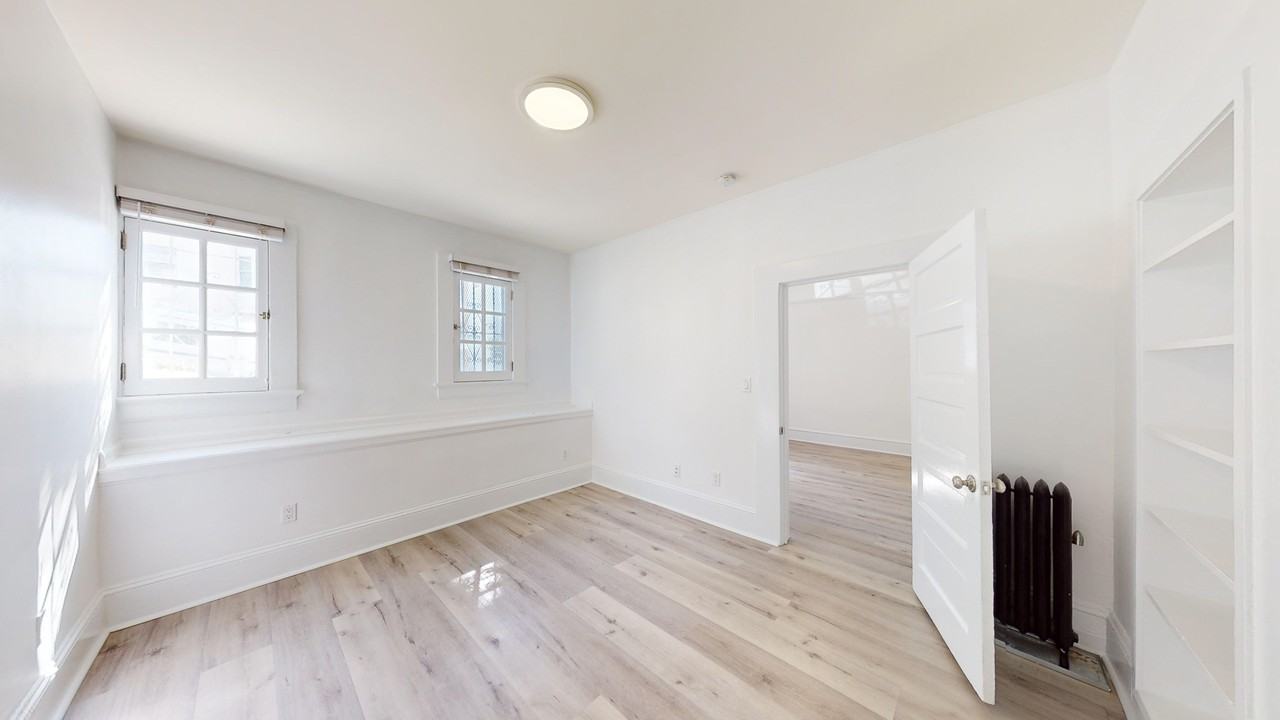 1330 Union St #6 - Photo 6 of 18