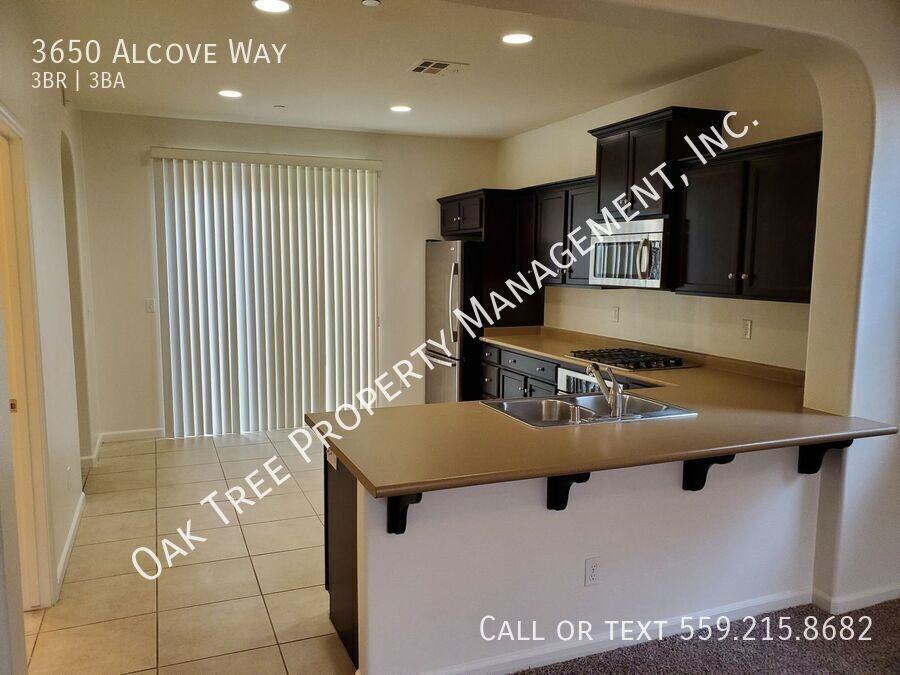 3650 Alcove Way - Photo 4 of 12