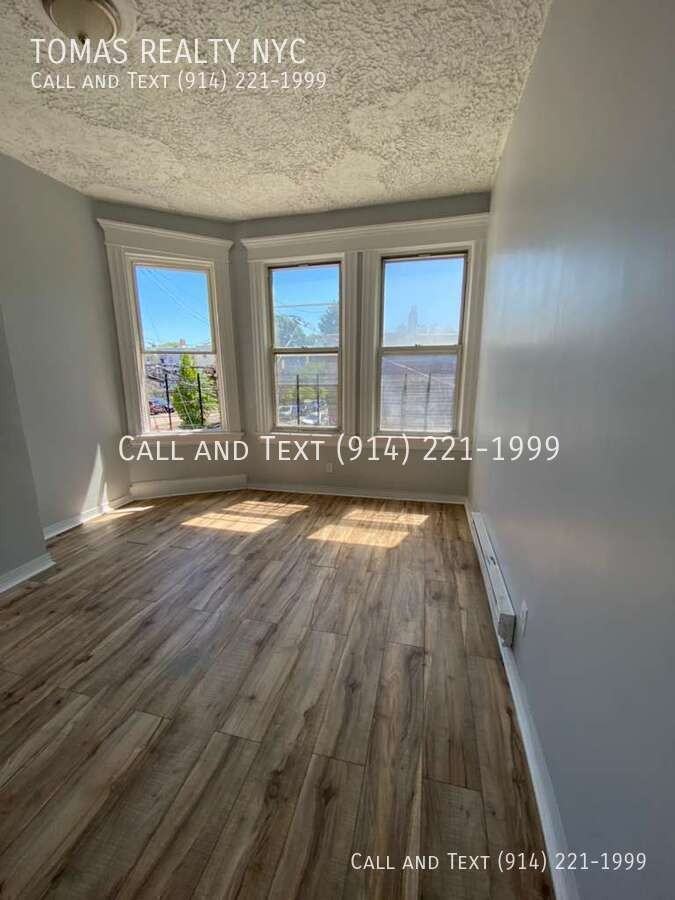 31 Riverview PI 7 #7 - Photo 2 of 11