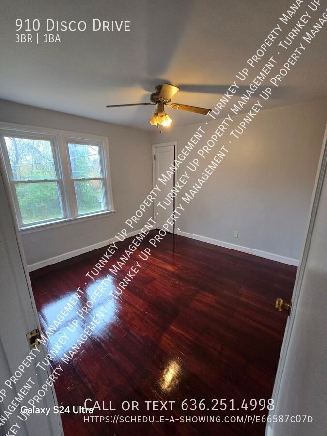 910 Disco Dr - Photo 2 of 17
