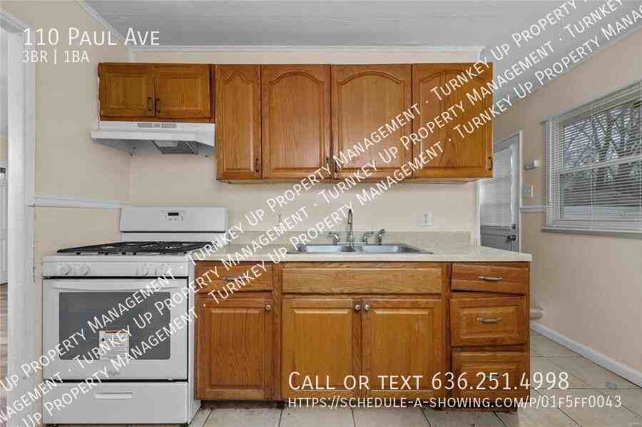 110 Paul Ave - Photo 2 of 13