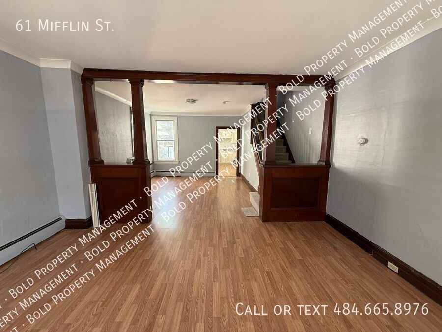 61 Mifflin St - Photo 3 of 18