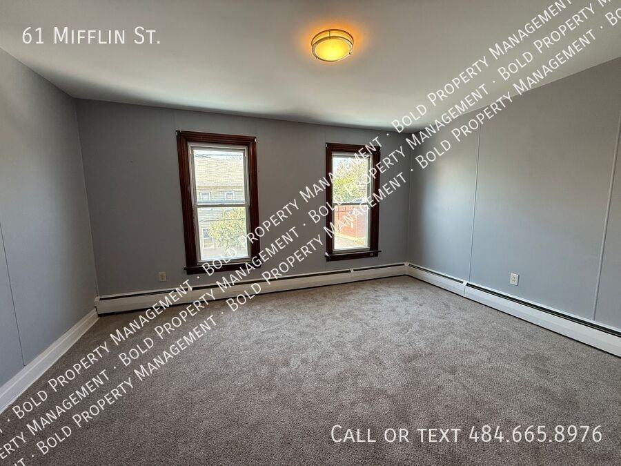 61 Mifflin St - Photo 4 of 19