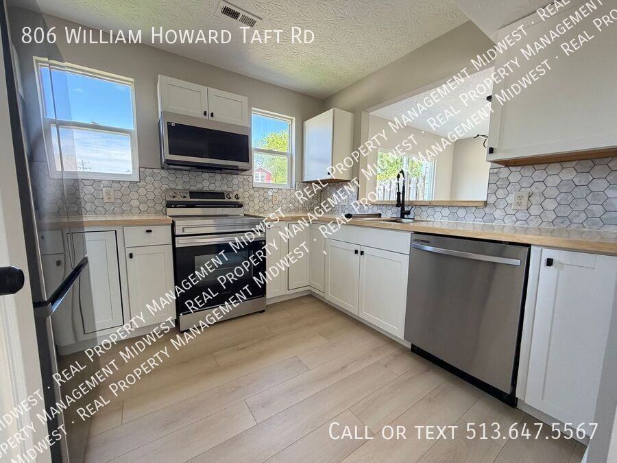 806 William Howard Taft Rd - Photo 2 of 20