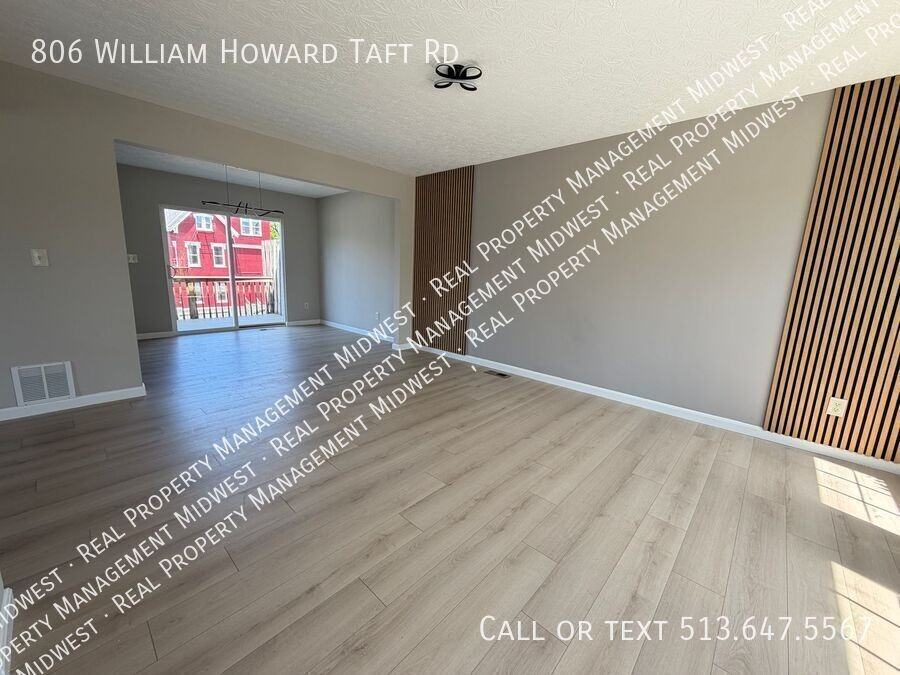 806 William Howard Taft Rd - Photo 5 of 20