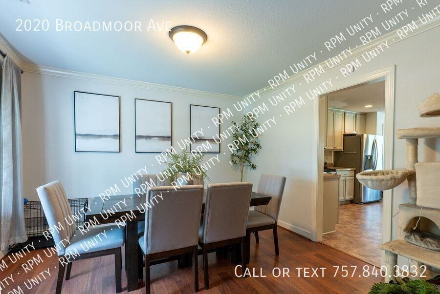 2020 Broadmoor Ave - Photo 6 of 9