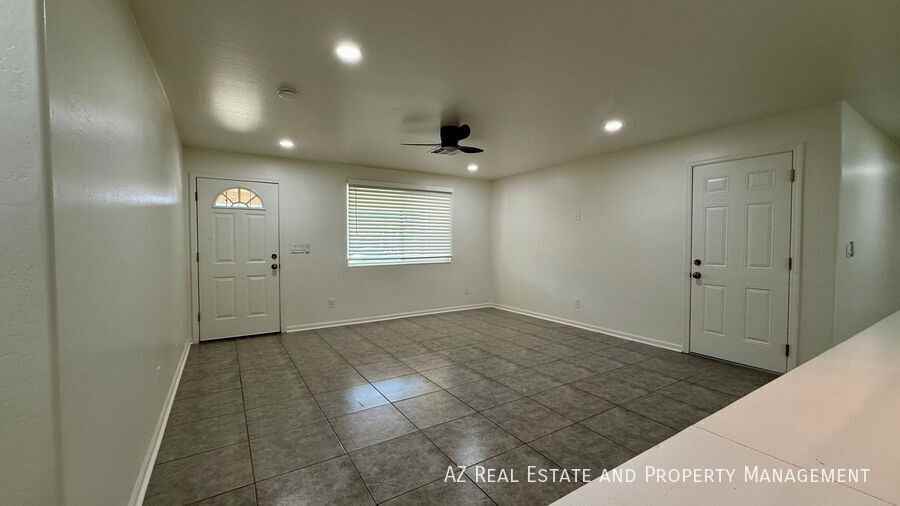 8501 W Mitchell Dr - Photo 6 of 20