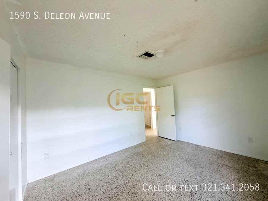 1590 S Deleon Ave - Photo 4 of 14