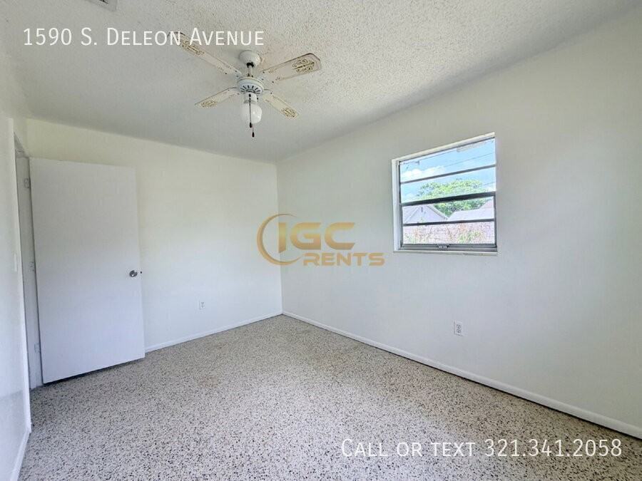 1590 S Deleon Ave - Photo 6 of 14