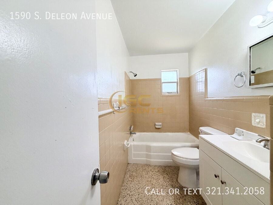 1590 S Deleon Ave - Photo 7 of 14
