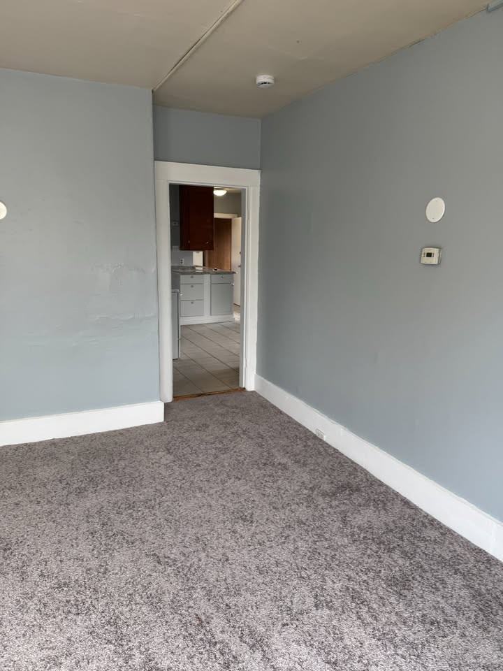 162 Nichols St #1 - Photo 3 of 9