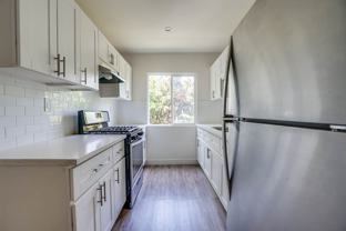 4037 W 28th St #05 - Photo 1 of 1