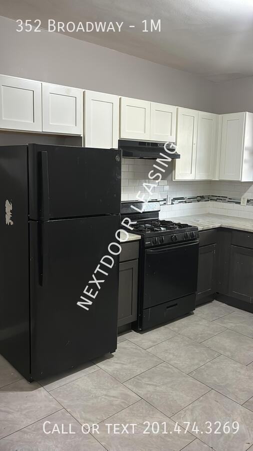 352 Broadway #1M - Photo 2 of 16