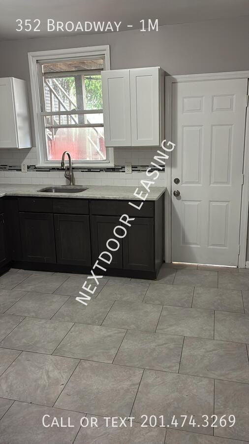 352 Broadway #1M - Photo 3 of 16
