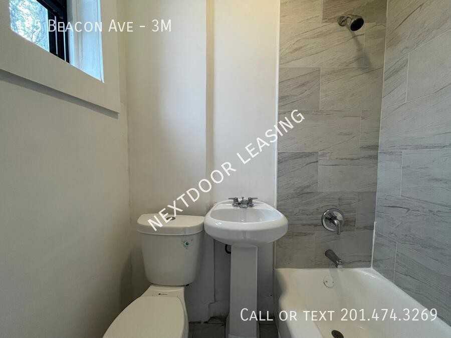 185 Beacon Ave #3M - Photo 3 of 8