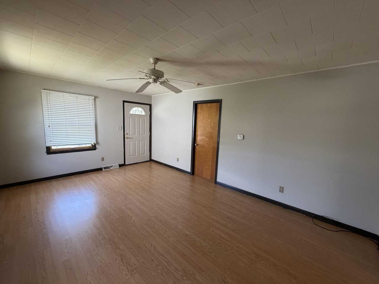40 S Alexander St - Photo 7 of 10