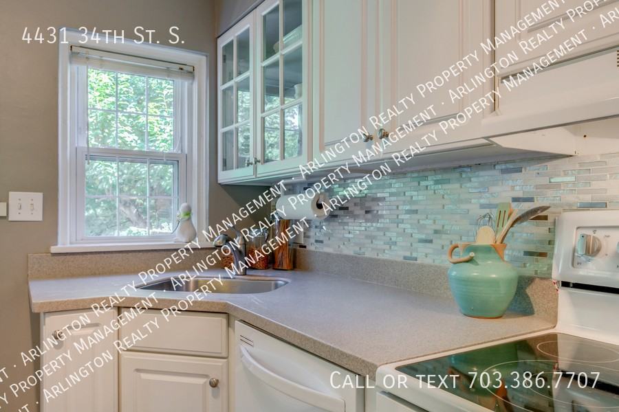 4431 34th St S - Photo 5 of 29