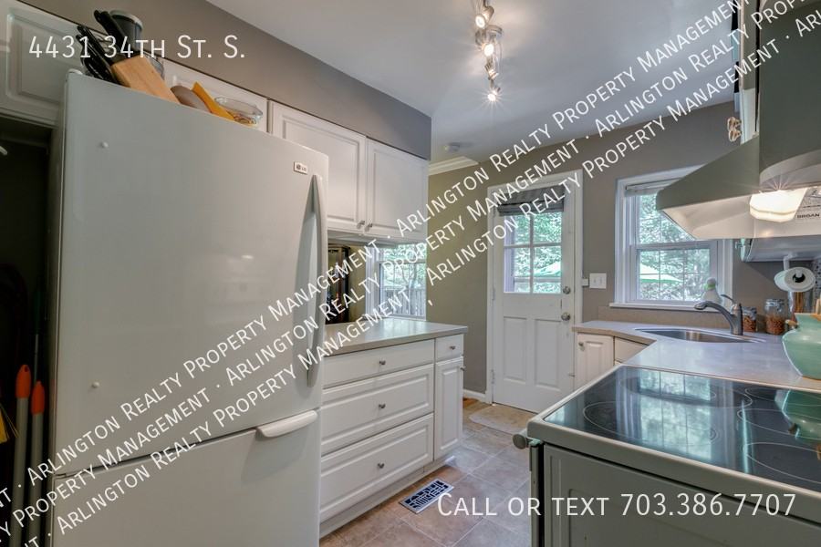 4431 34th St S - Photo 7 of 29