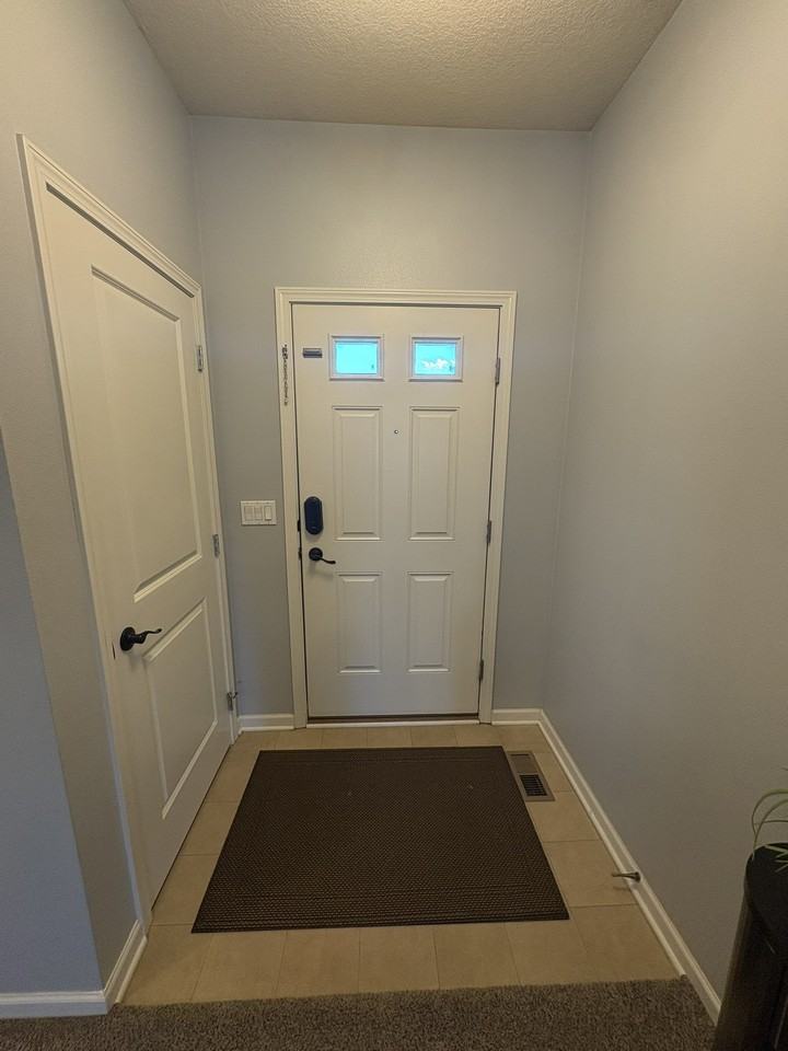 713 Se 12th St - Photo 3 of 44