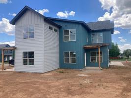 featured image of 17 Grove Ln