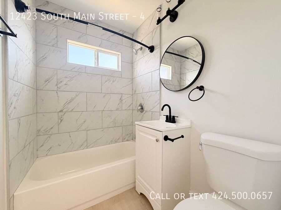 12423 S Main St #4 - Photo 6 of 13