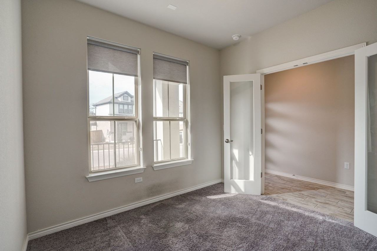 14114 Mccoy Loop - Photo 7 of 47
