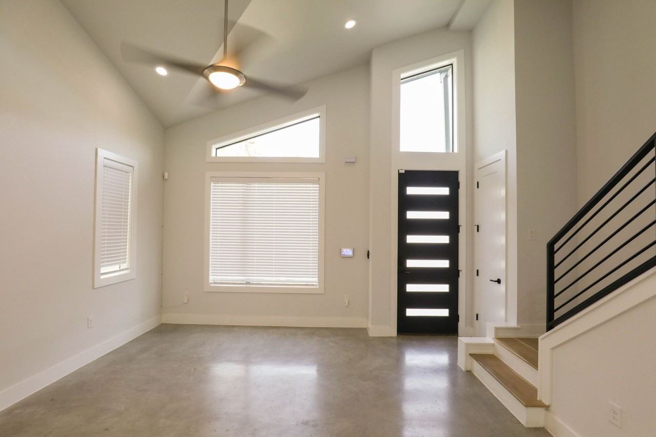 1309 Cometa St #1 - Photo 3 of 28