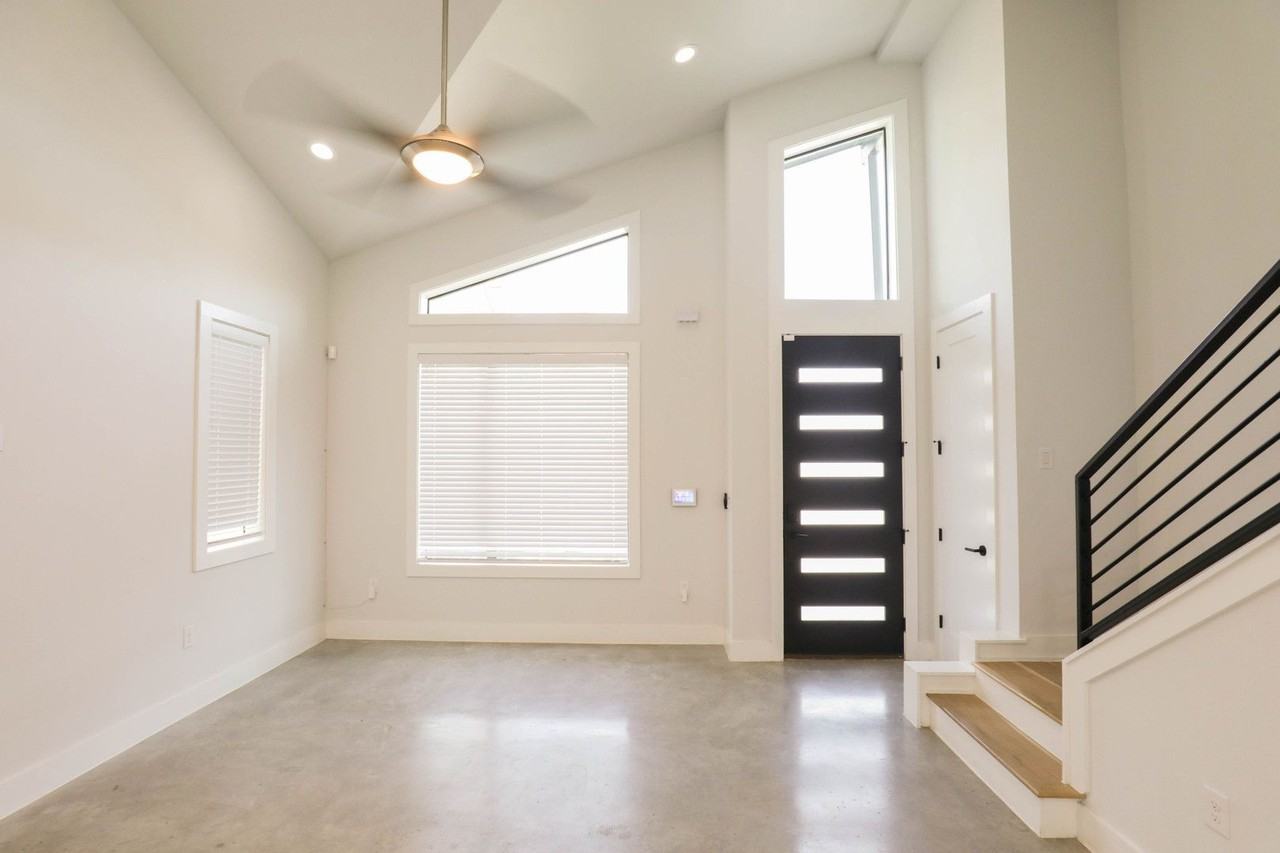 1309 Cometa St #1 - Photo 4 of 28