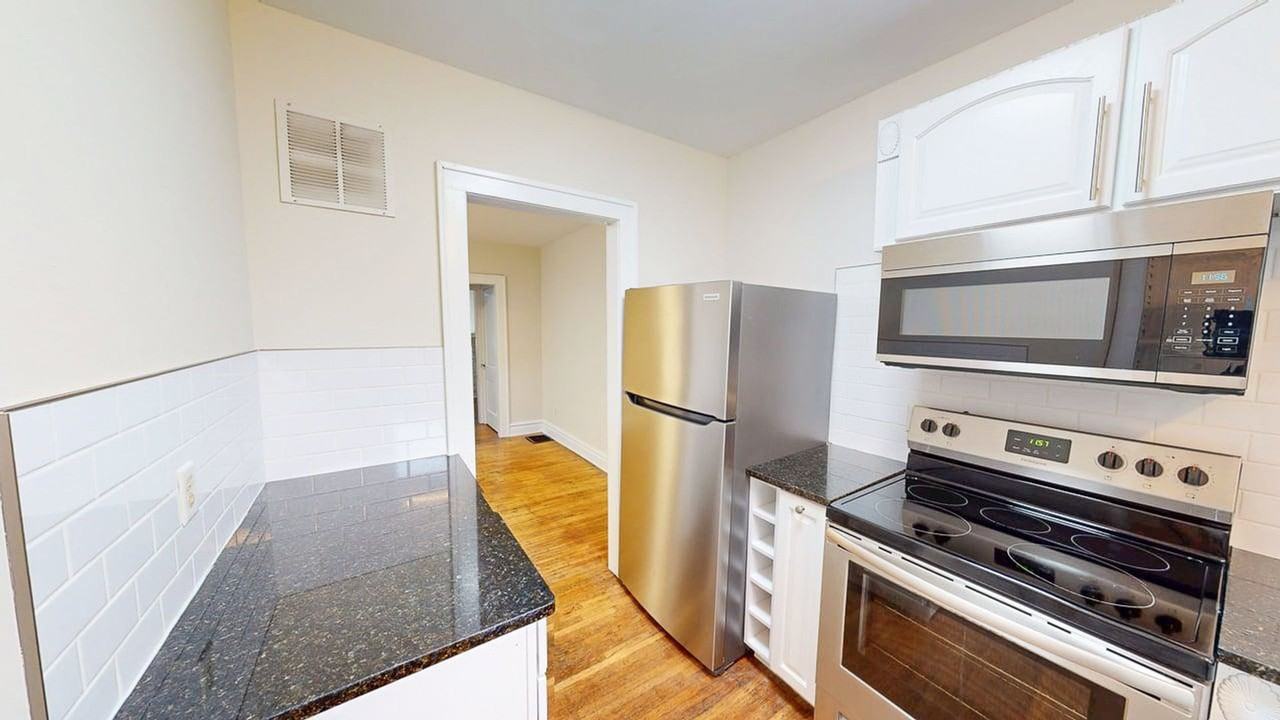 210 Olentangy St - Photo 3 of 9