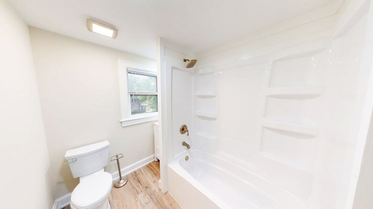 210 Olentangy St - Photo 7 of 9