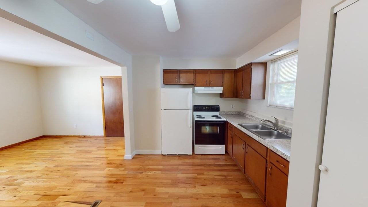 90A W North Broadway St - Photo 3 of 14