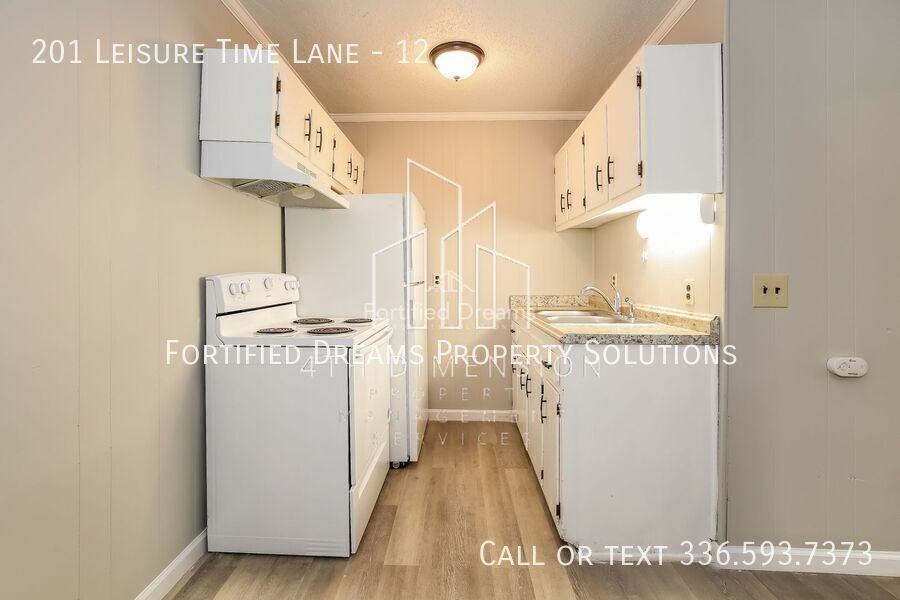 201 Leisure Time Ln #12 - Photo 5 of 40