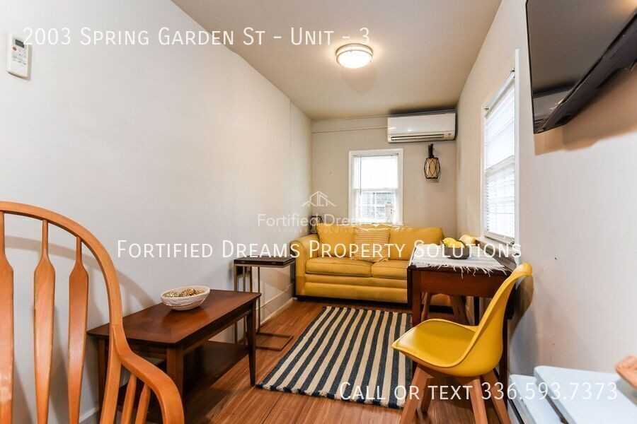2003 Spring Garden St #3 - Photo 3 of 31